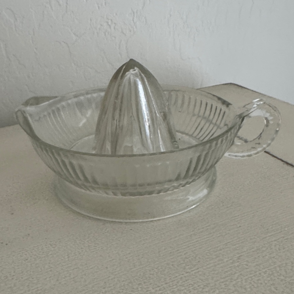Vintage Glass Citrus Juicer